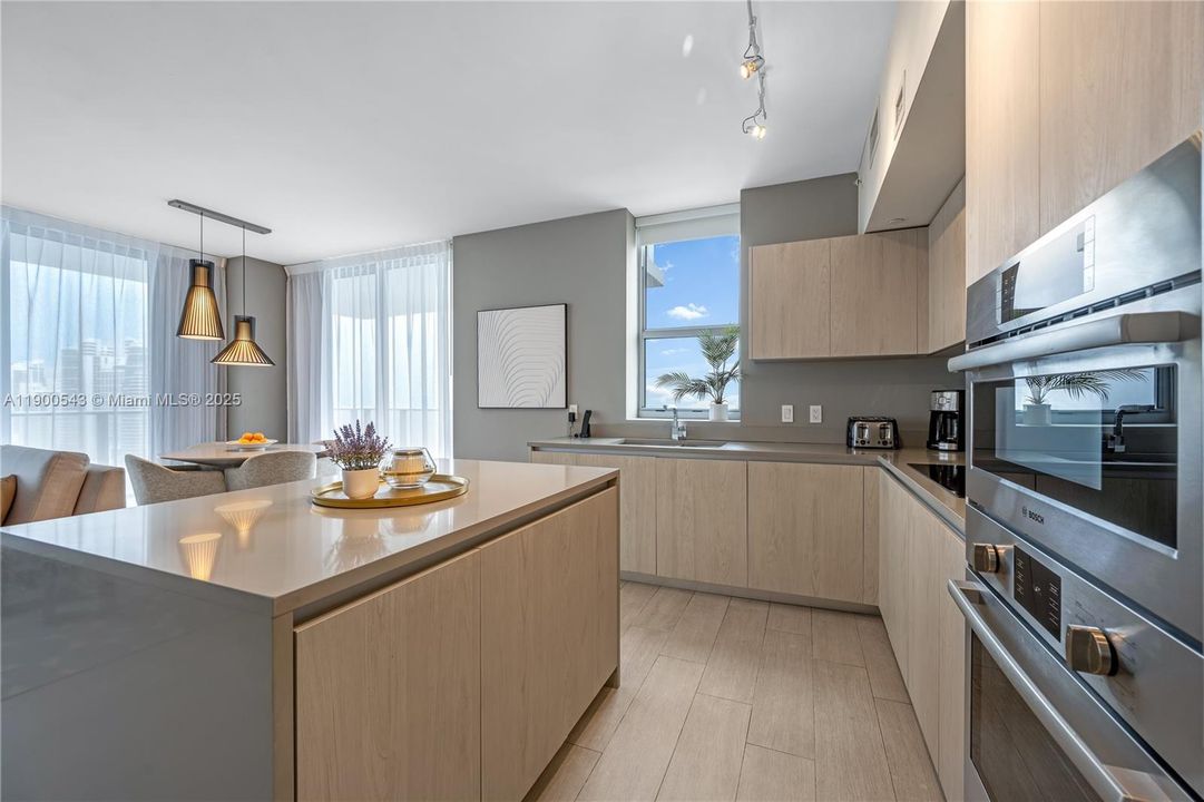 For Rent: $8,000 (2 beds, 2 baths, 1075 Square Feet)