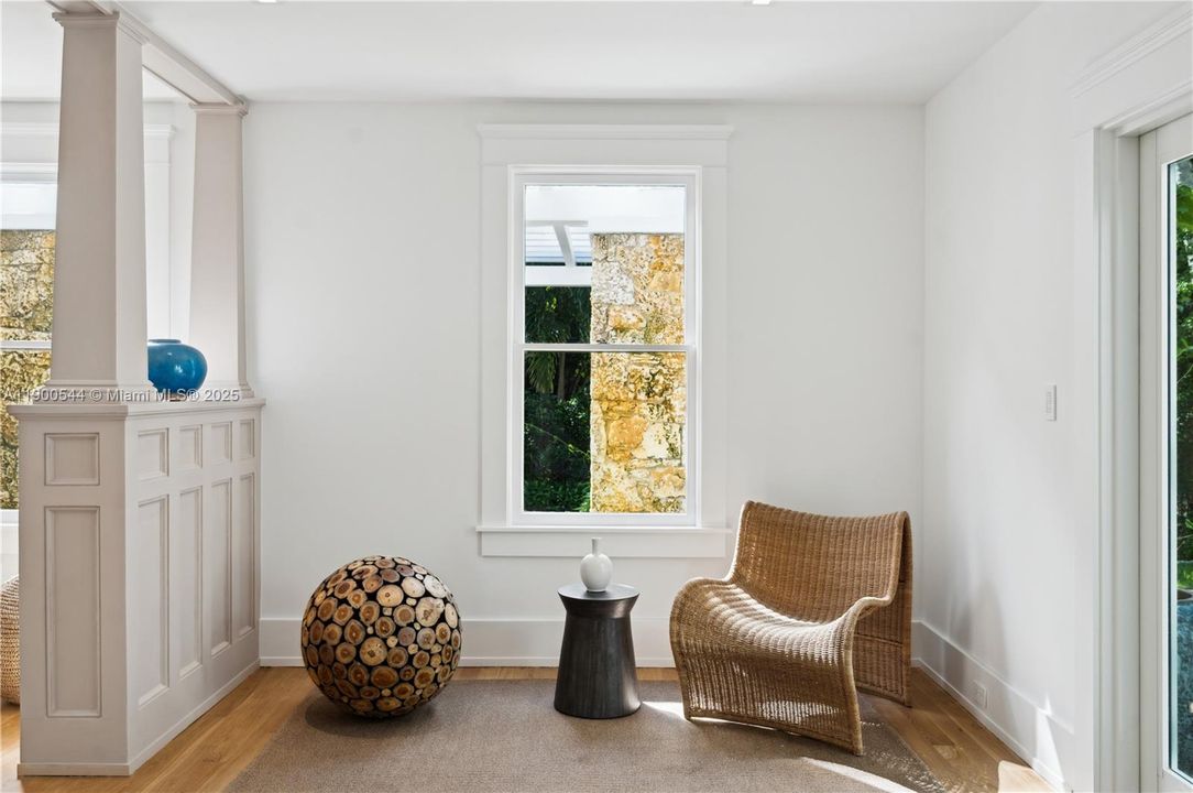 На продажу: $13,500,000 (6 спален, 5 ванн, 6707 Квадратных фут)