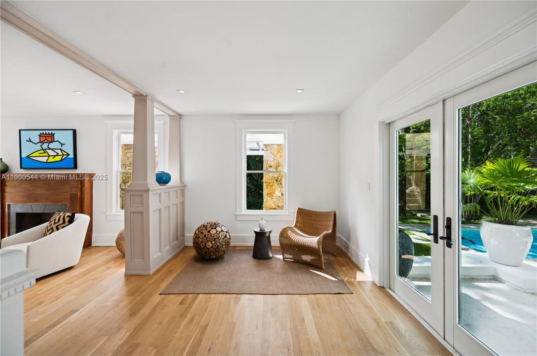 На продажу: $13,500,000 (6 спален, 5 ванн, 6707 Квадратных фут)