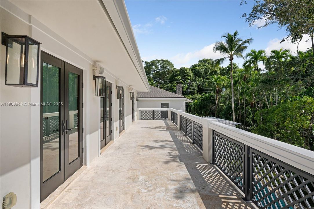 На продажу: $13,500,000 (6 спален, 5 ванн, 6707 Квадратных фут)