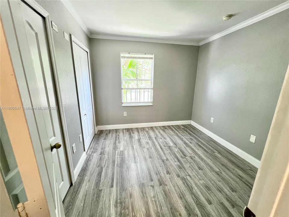 Recently Rented: $2,800 (3 beds, 2 baths, 1470 Square Feet)