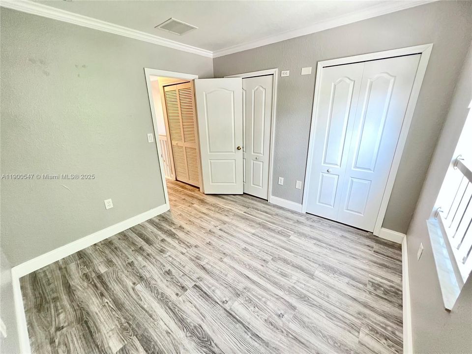 Recently Rented: $2,800 (3 beds, 2 baths, 1470 Square Feet)