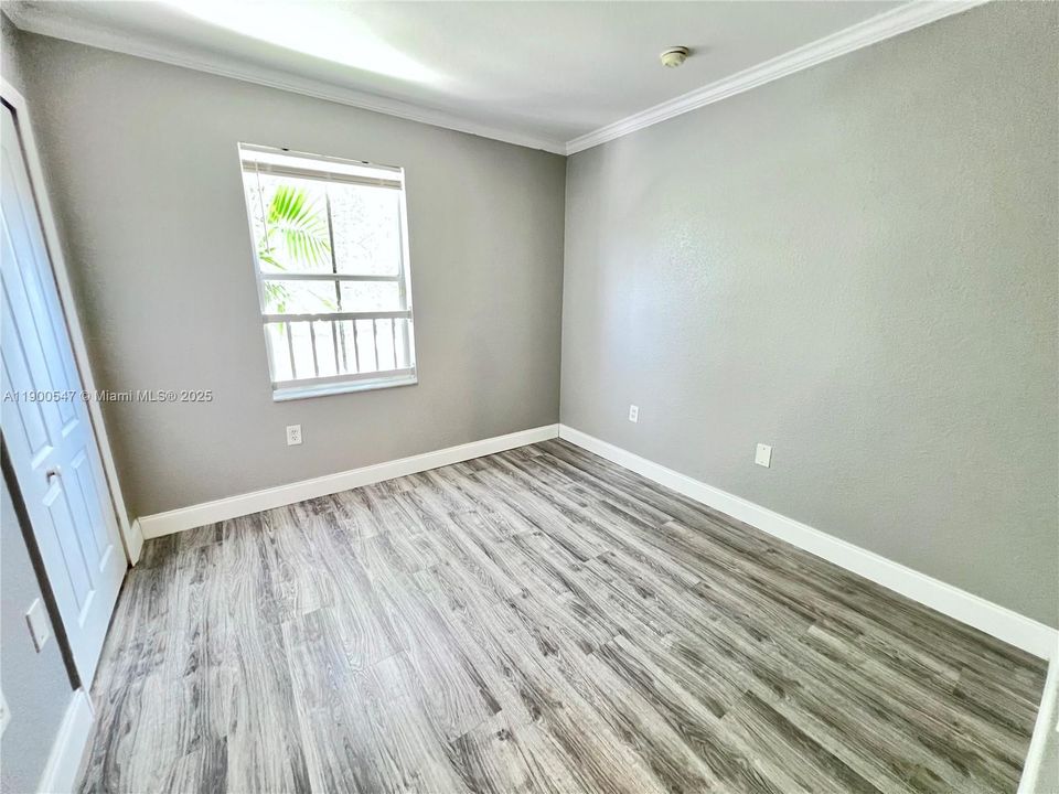 Recently Rented: $2,800 (3 beds, 2 baths, 1470 Square Feet)