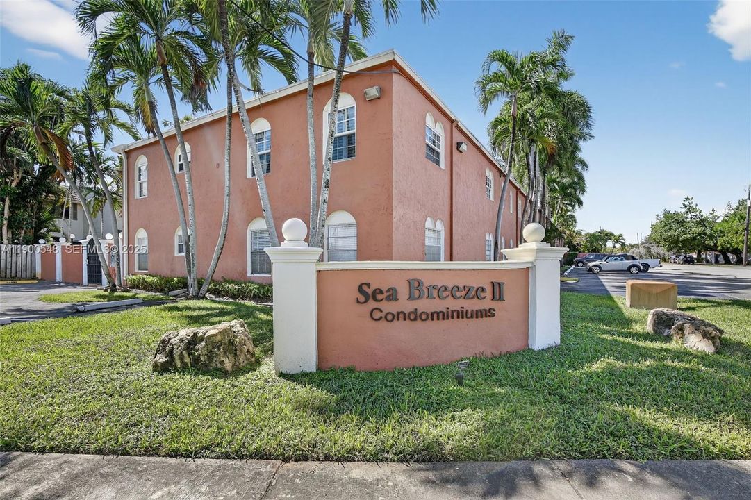 For Rent: $1,699 (1 beds, 1 baths, 609 Square Feet)