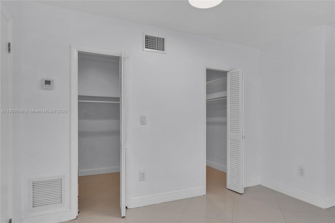 For Sale: $1,275,000 (4 beds, 3 baths, 2642 Square Feet)