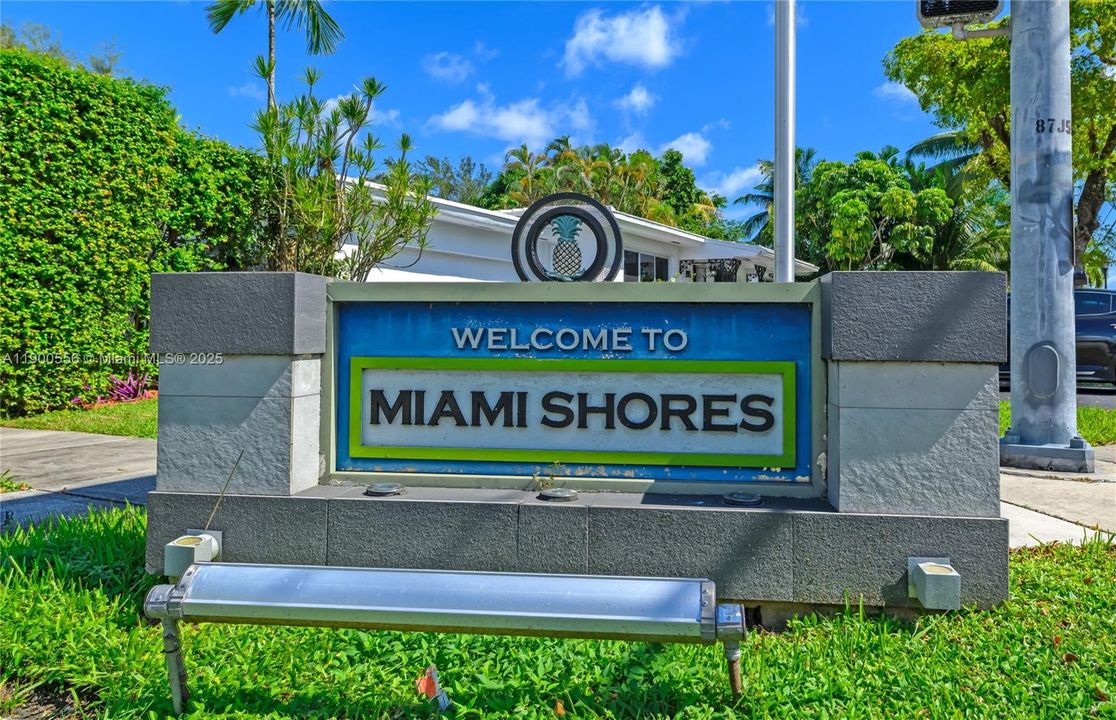 For Sale: $1,275,000 (4 beds, 3 baths, 2642 Square Feet)