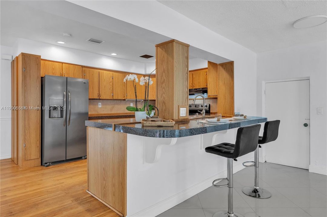 For Sale: $1,275,000 (4 beds, 3 baths, 2642 Square Feet)