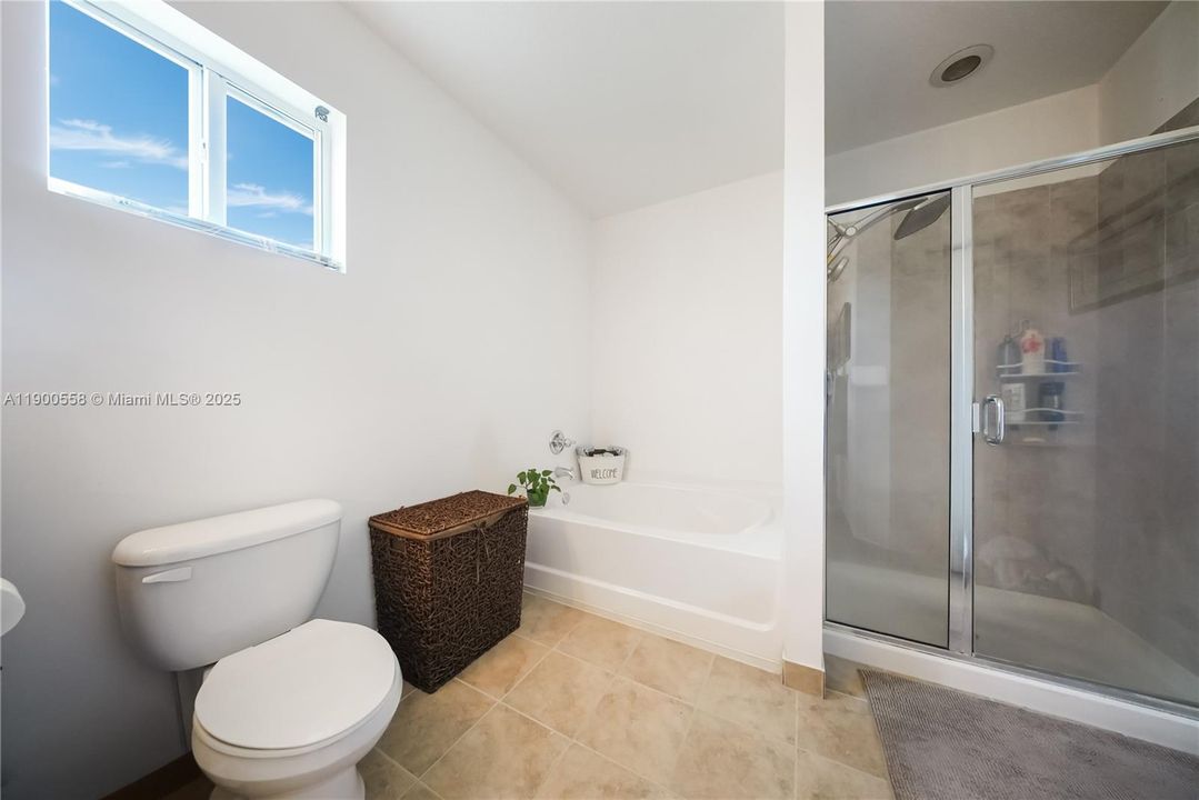 For Sale: $595,000 (5 beds, 2 baths, 2380 Square Feet)