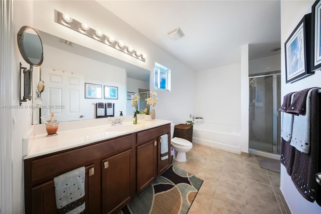 For Sale: $595,000 (5 beds, 2 baths, 2380 Square Feet)