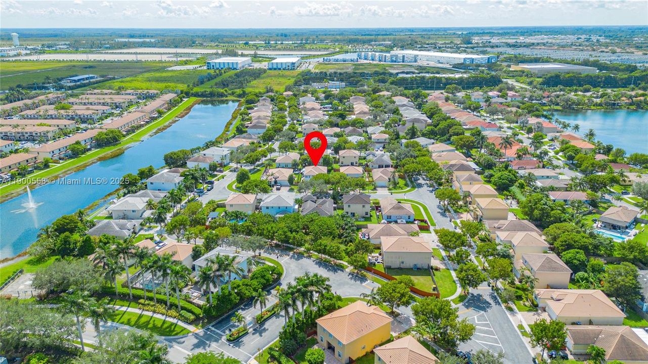 For Sale: $595,000 (5 beds, 2 baths, 2380 Square Feet)