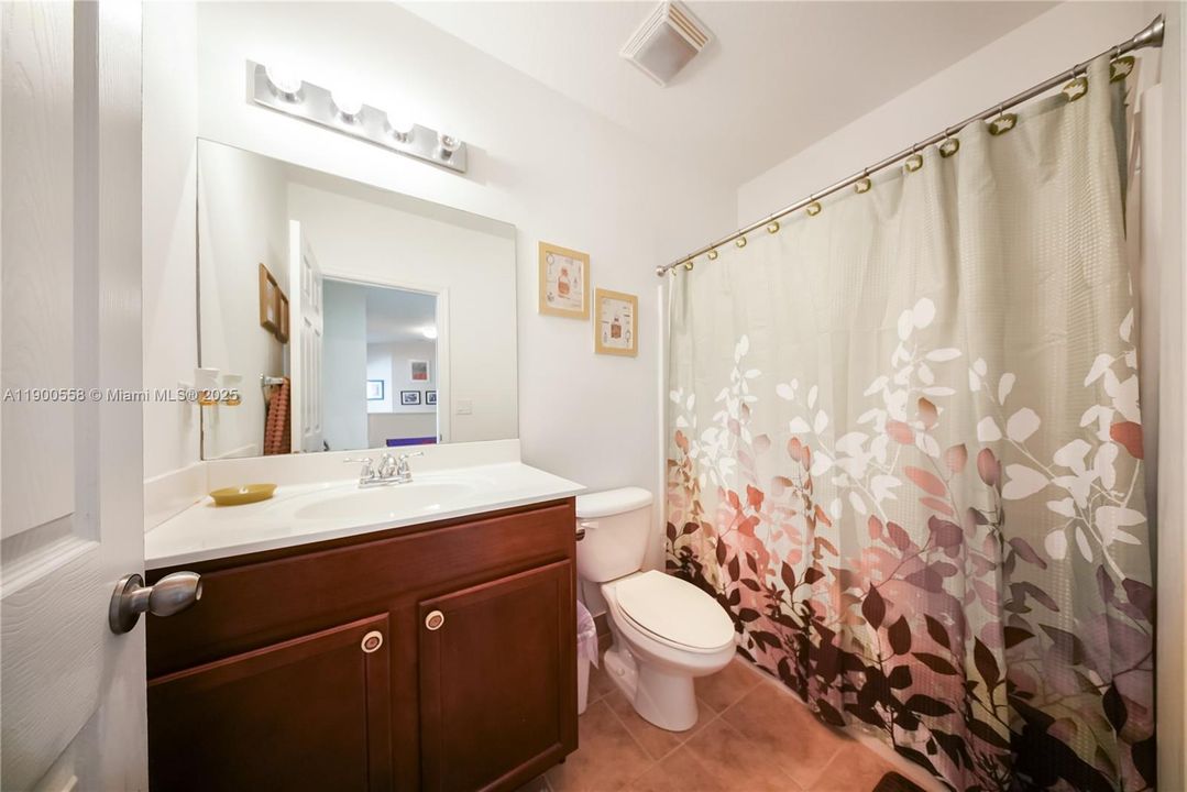 For Sale: $595,000 (5 beds, 2 baths, 2380 Square Feet)