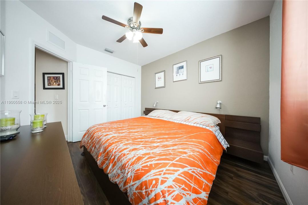 For Sale: $595,000 (5 beds, 2 baths, 2380 Square Feet)