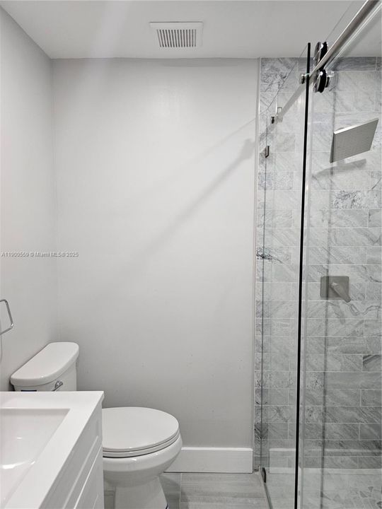 Recently Rented: $3,850 (3 beds, 2 baths, 1083 Square Feet)