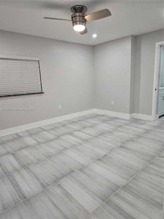 Recently Rented: $3,850 (3 beds, 2 baths, 1083 Square Feet)