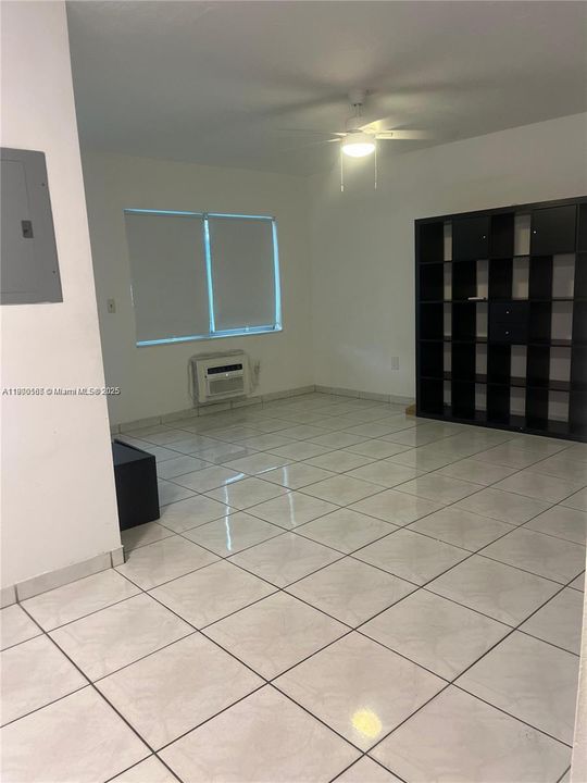 For Rent: $1,650 (1 beds, 1 baths, 0 Square Feet)