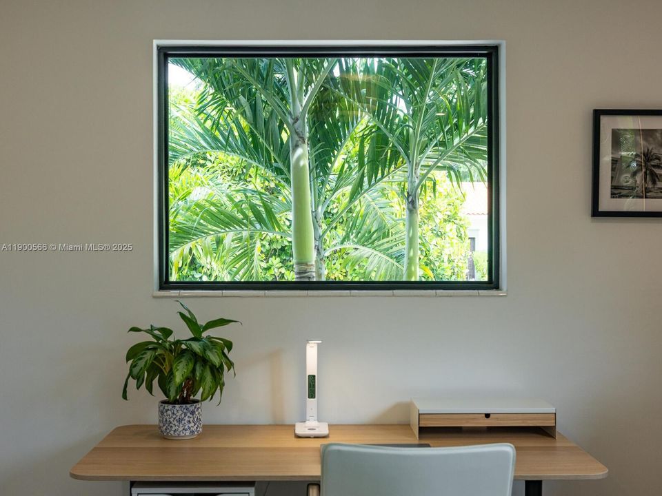 На продажу: $1,398,000 (2 спален, 2 ванн, 1265 Квадратных фут)