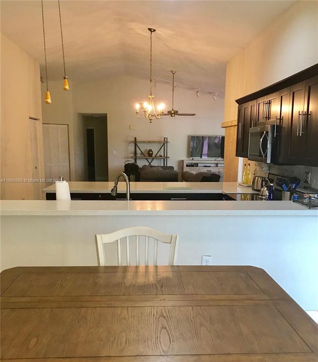 Recently Rented: $3,590 (3 beds, 2 baths, 1546 Square Feet)