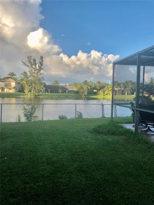 Recently Rented: $3,590 (3 beds, 2 baths, 1546 Square Feet)