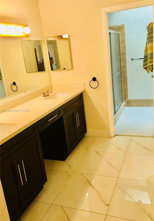 Recently Rented: $3,590 (3 beds, 2 baths, 1546 Square Feet)