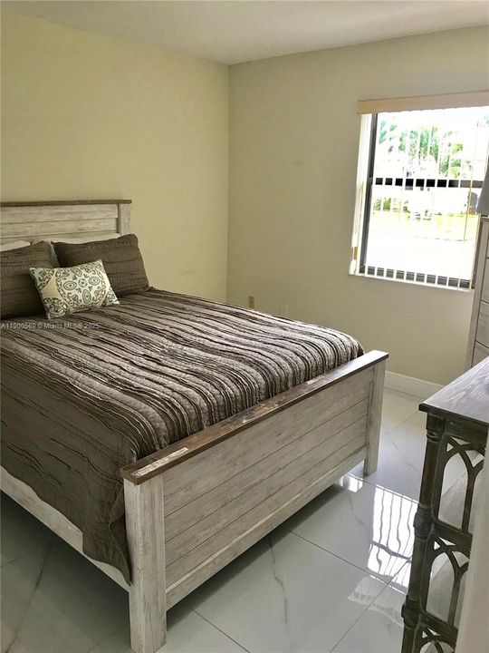 Recently Rented: $3,590 (3 beds, 2 baths, 1546 Square Feet)