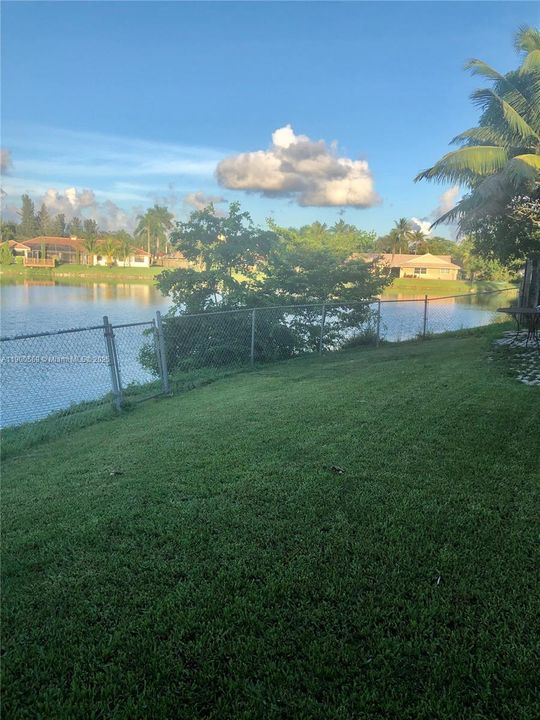 Recently Rented: $3,590 (3 beds, 2 baths, 1546 Square Feet)