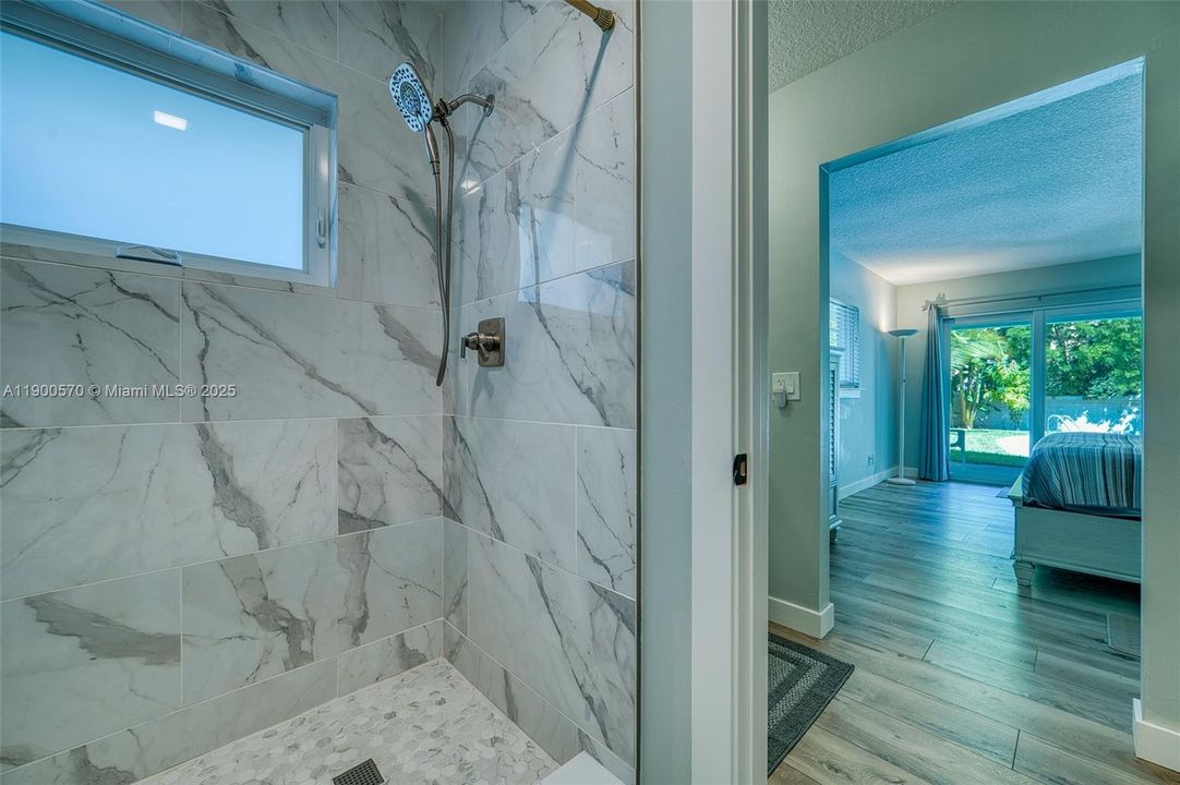 合同活跃: $769,200 (3 贝兹, 2 浴室, 1672 平方英尺)