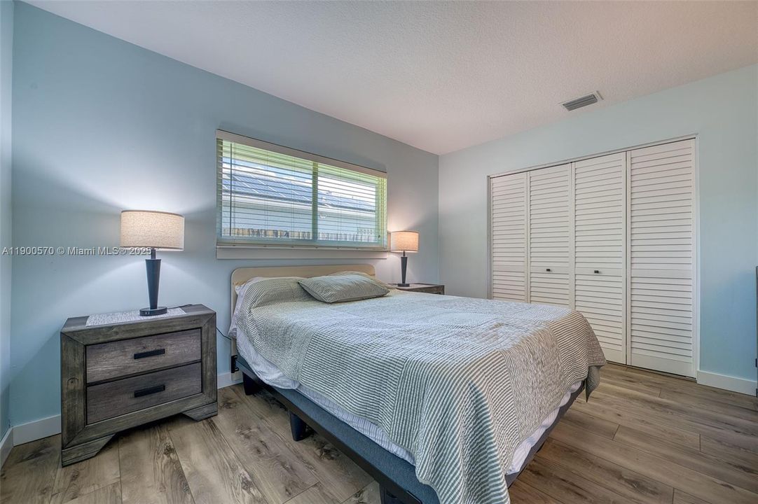 合同活跃: $769,200 (3 贝兹, 2 浴室, 1672 平方英尺)