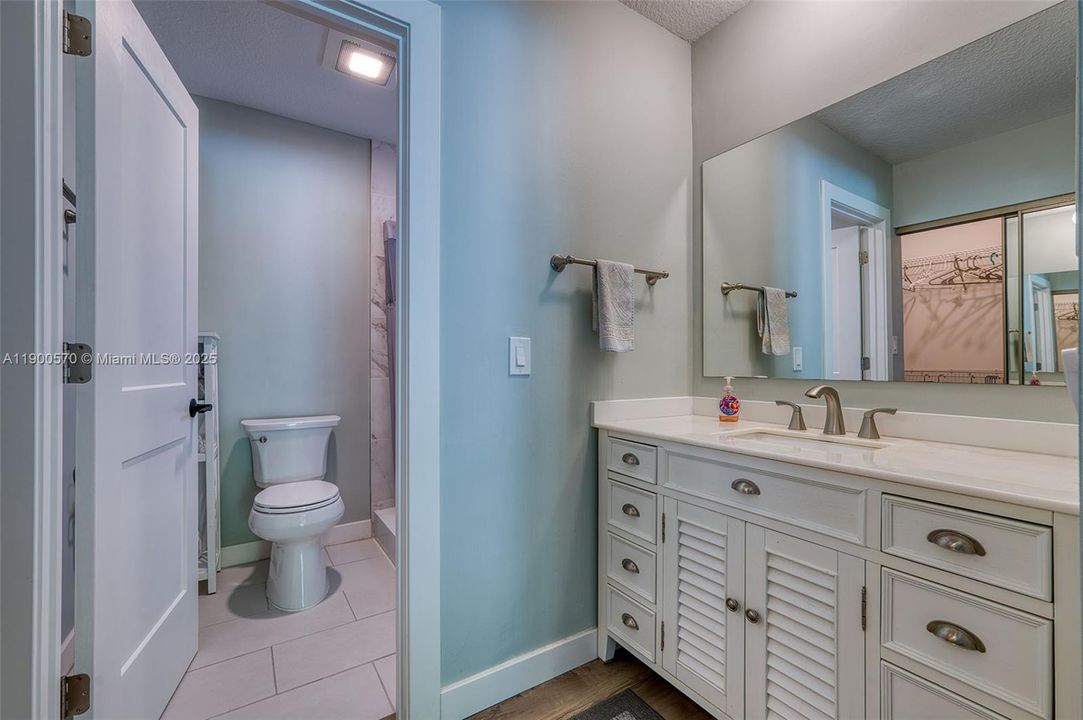 合同活跃: $769,200 (3 贝兹, 2 浴室, 1672 平方英尺)