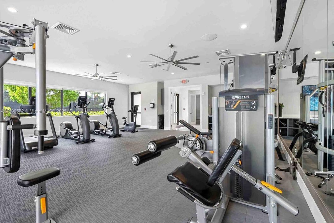 For Rent: $3,949 (2 beds, 2 baths, 1321 Square Feet)