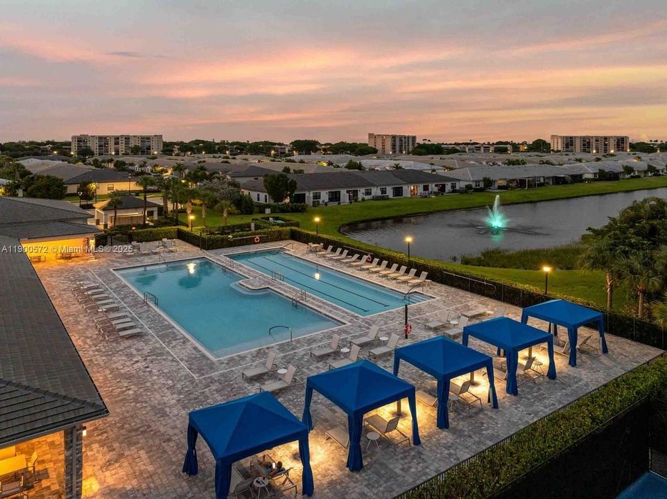 For Rent: $3,949 (2 beds, 2 baths, 1321 Square Feet)