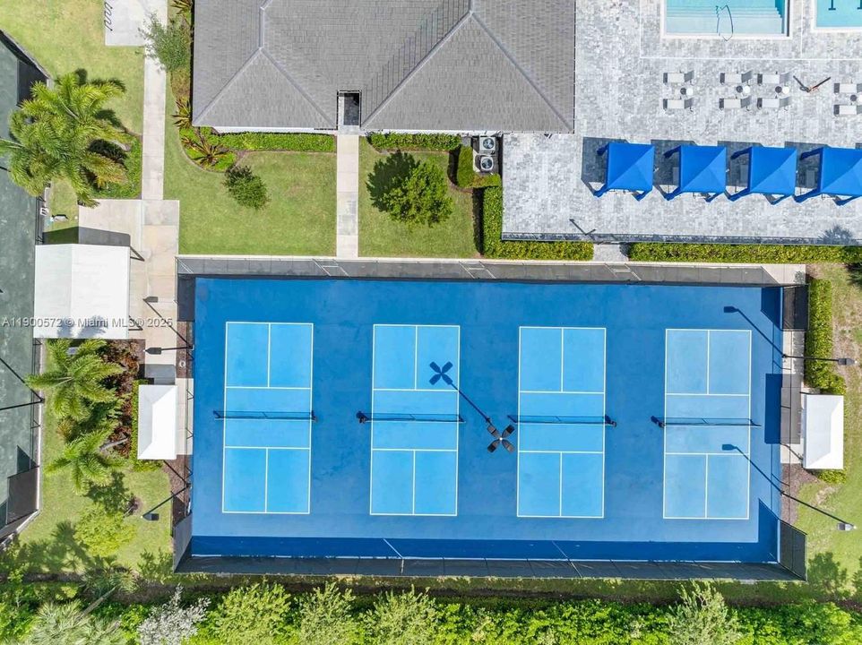 For Rent: $3,949 (2 beds, 2 baths, 1321 Square Feet)