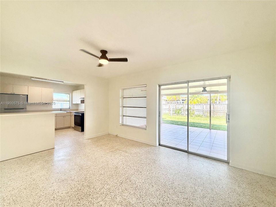 Recently Rented: $3,400 (3 beds, 2 baths, 1364 Square Feet)