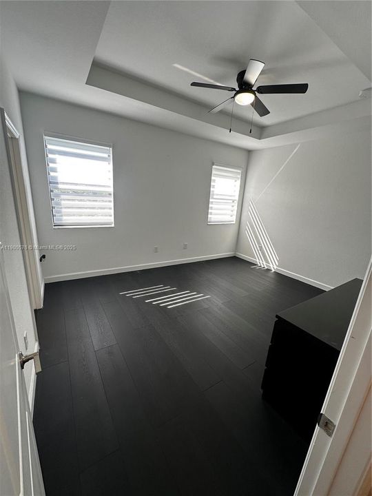 Active With Contract: $2,700 (3 beds, 2 baths, 1374 Square Feet)