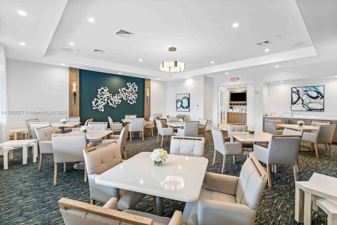 For Rent: $3,829 (3 beds, 2 baths, 1328 Square Feet)