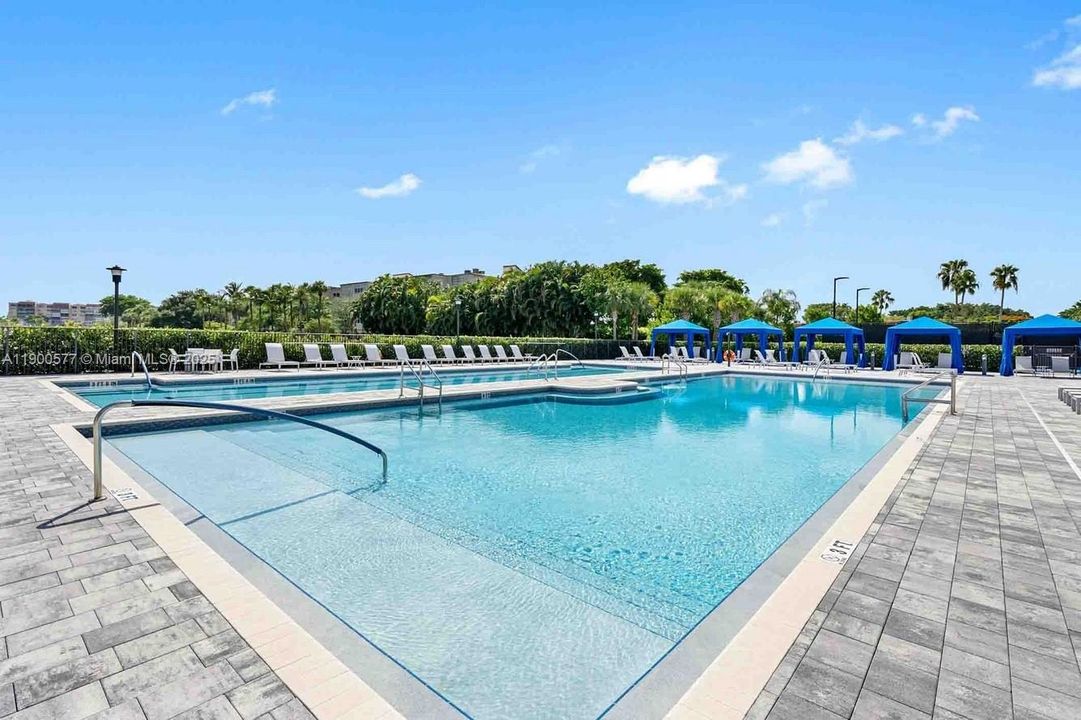 For Rent: $3,829 (3 beds, 2 baths, 1328 Square Feet)