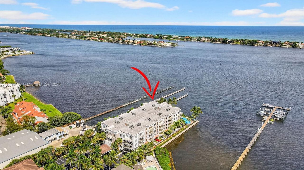 For Rent: $6,850 (3 beds, 2 baths, 2046 Square Feet)