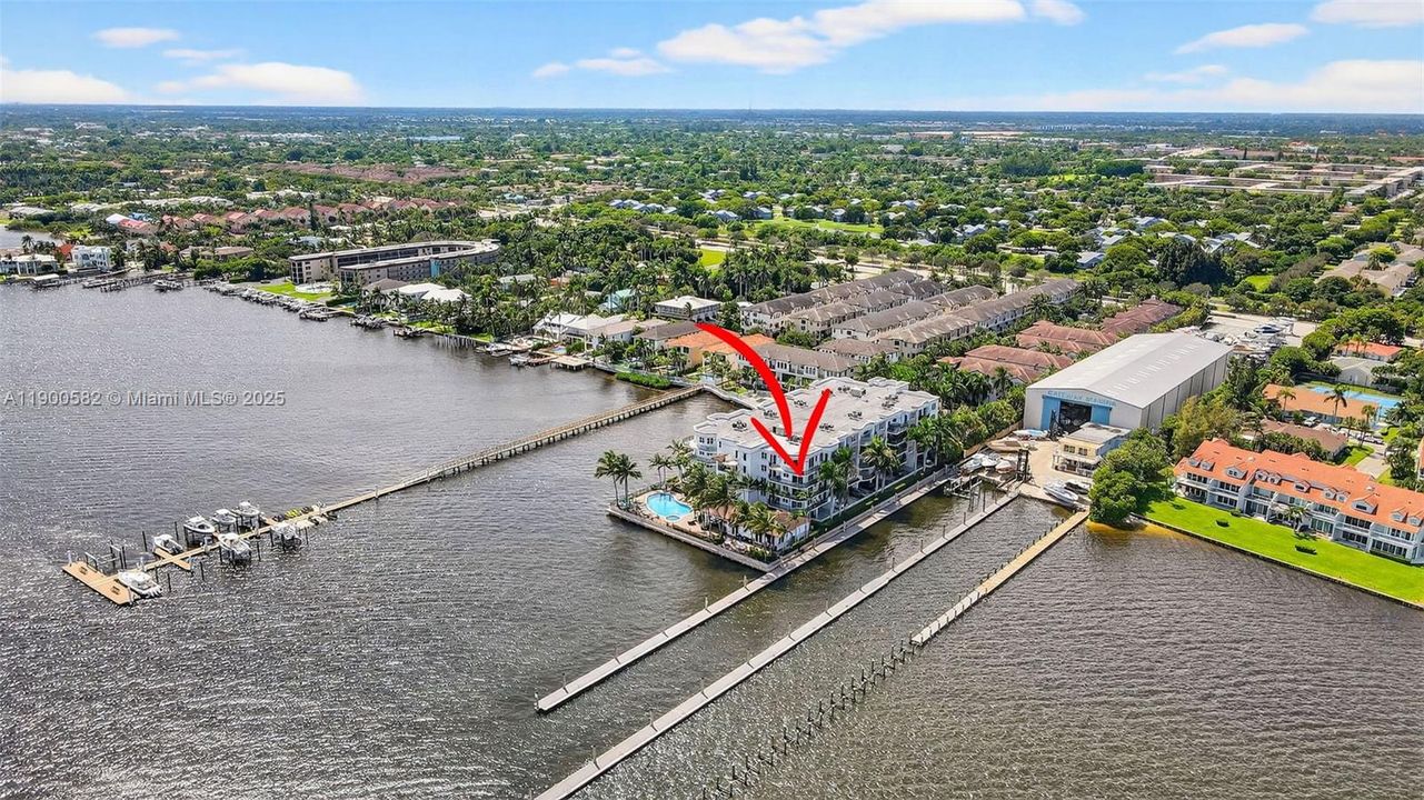 For Rent: $6,850 (3 beds, 2 baths, 2046 Square Feet)