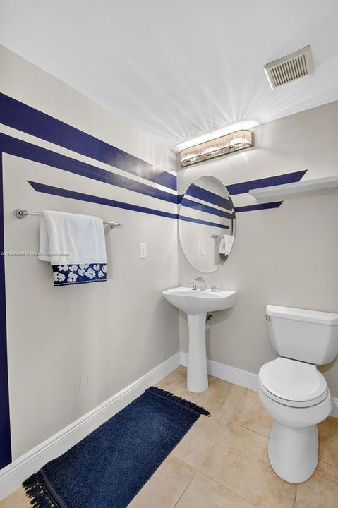 For Rent: $6,850 (3 beds, 2 baths, 2046 Square Feet)