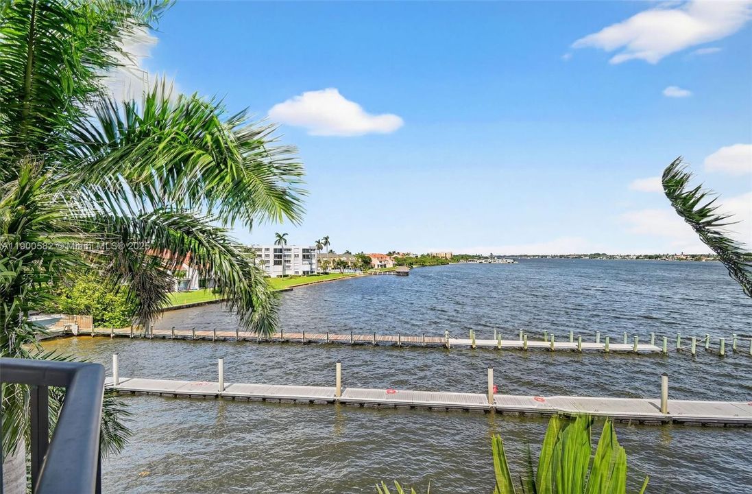 For Rent: $6,850 (3 beds, 2 baths, 2046 Square Feet)