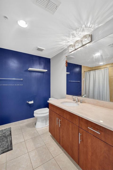 For Rent: $6,850 (3 beds, 2 baths, 2046 Square Feet)