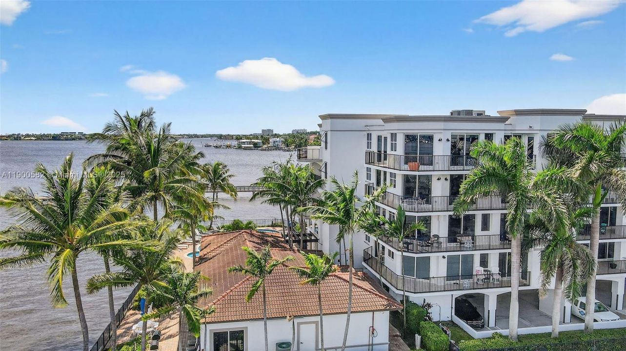 For Rent: $6,850 (3 beds, 2 baths, 2046 Square Feet)