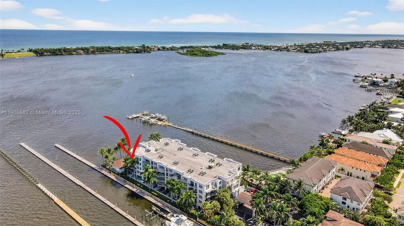 For Rent: $6,850 (3 beds, 2 baths, 2046 Square Feet)