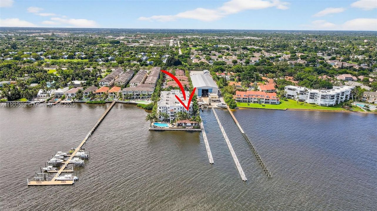 For Rent: $6,850 (3 beds, 2 baths, 2046 Square Feet)