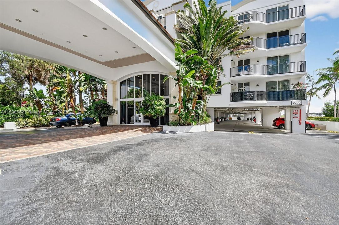 For Rent: $6,850 (3 beds, 2 baths, 2046 Square Feet)