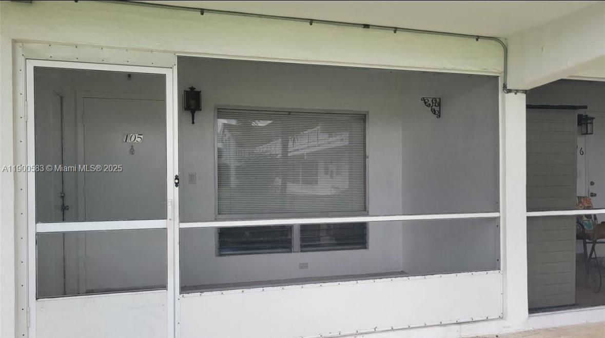 For Sale: $130,999 (1 beds, 1 baths, 576 Square Feet)