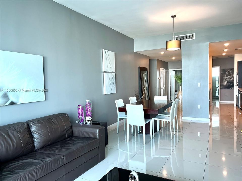 En Renta: $4,500 (2 camas, 3 baños, 1410 Pies cuadrados)