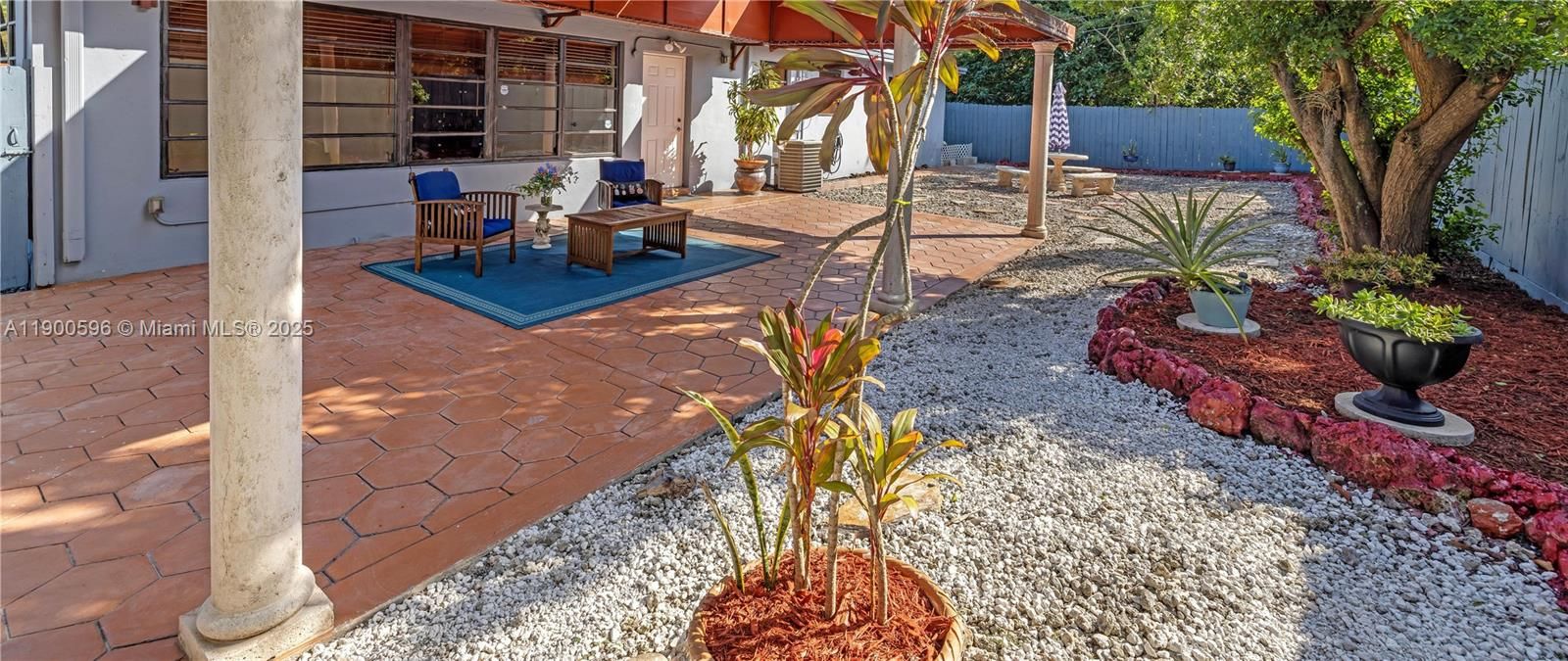 For Sale: $775,000 (3 beds, 2 baths, 1809 Square Feet)