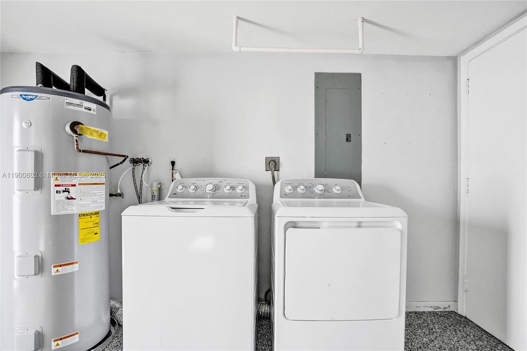 Active With Contract: $870,000 (4 beds, 2 baths, 0 Square Feet)