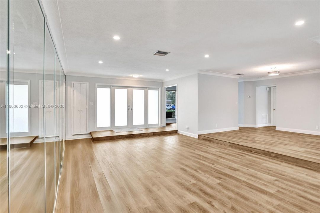 Active With Contract: $870,000 (4 beds, 2 baths, 0 Square Feet)