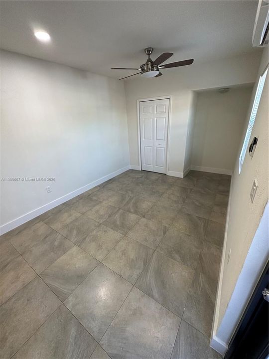 最近租的: $1,300 (0 贝兹, 1 浴室, 1666 平方英尺)